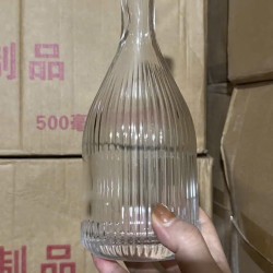 CHAI THỦY TINH SỌC CAO NẮP GỖ 500ML
