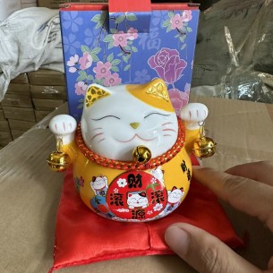 CON MÈO THẦN TÀI MAY MẮN CÓ Ô ĐỂ TIỀN