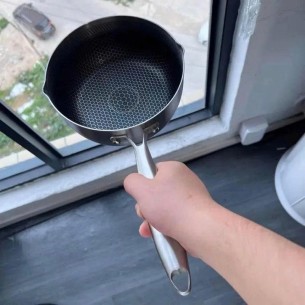 CHẢO TỔ ONG 18CM CÓ TAY CẦM