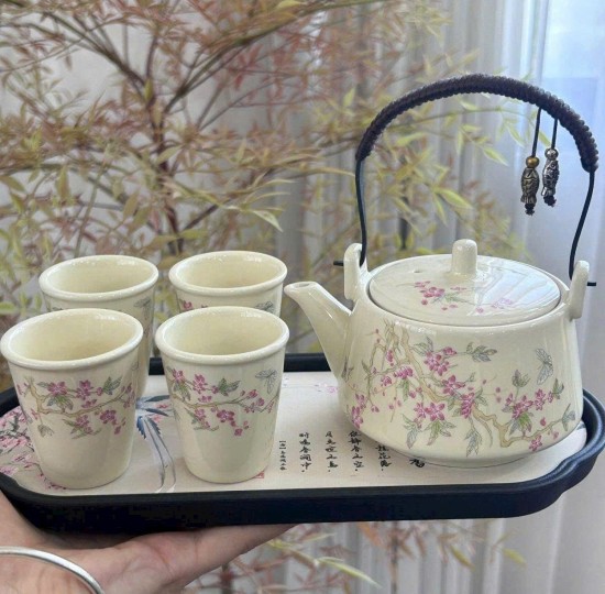 bộ ấm trà sắc hoa 4 ly kèm khay 