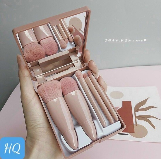 BỘ CỌ TRANG ĐIỂM CÓ GƯƠNG