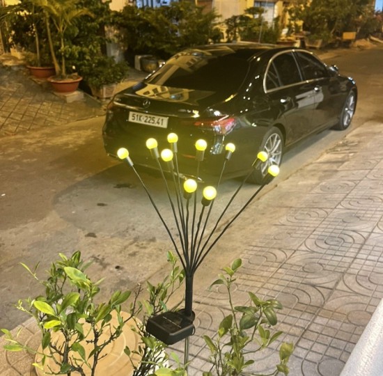 ĐÈN CẮM SÂN VƯỜN