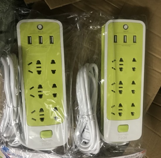 Ổ ĐIỆN XANH CÓ CỔNG USB