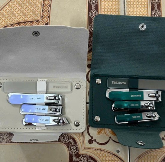 set bấm móng + ráy tai