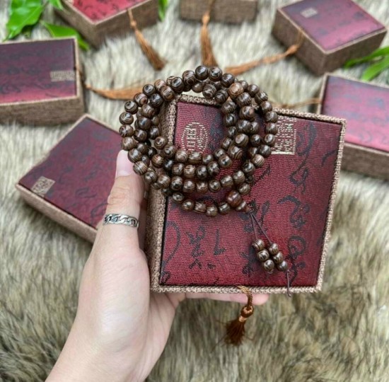 VÒNG TRẦM HƯƠNG 108 HẠT KÈM LÁ BỒ ĐỀ