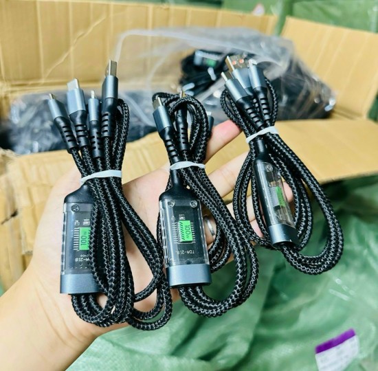 CÁP SẠC 3 ĐẦU CÓ MÀN HÌNH HIỂN THỊ