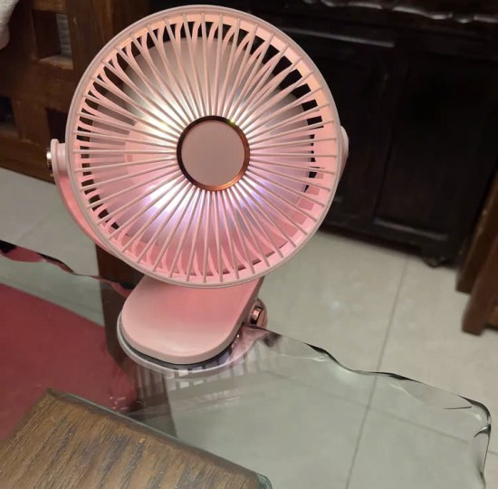 QUẠT KẸP CÓ ĐÈN